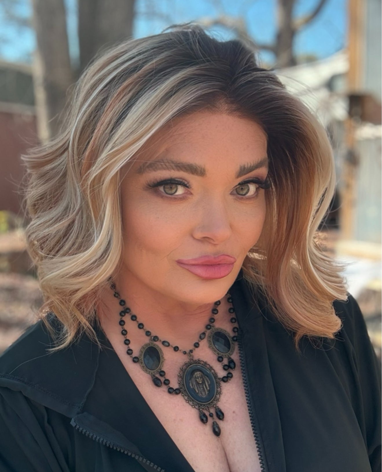 LUXURY MONOFILAMENT LACE WIGS