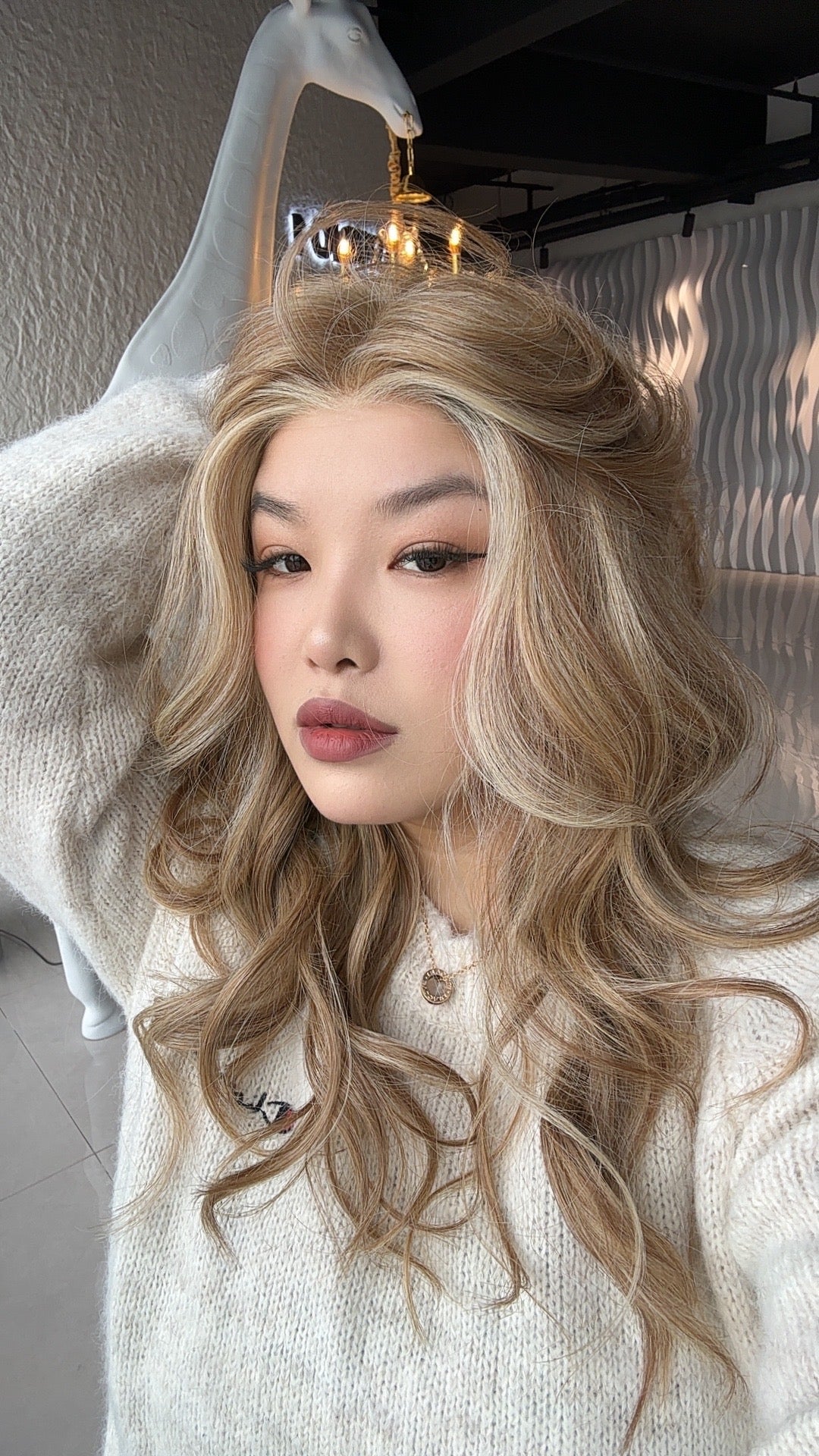 [PRE-ORDER] JBEXTENSION CLAIRE MONO RAW SUGAR BLONDE Partial Monofilament Wig 22 Inches Raw Sugar Blonde Partial Mono Lace Glueless Wig CLAIRE MONO RAW SUGAR BLONDE【BENDY EAR TABS】